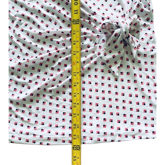 LIZ CLAIBORNE CAREER Women’s Blouse White Side Tie Diamond Print Top Size Small - Picture 6 of 10